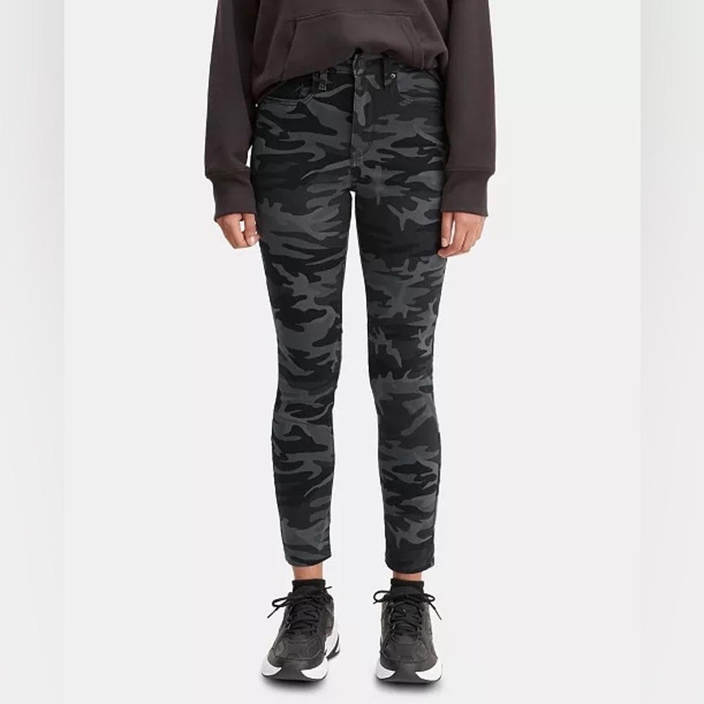 Levi's Women's 721 Ankle High-Rise Skinny Camo Jeans Black Dark Grey size 28